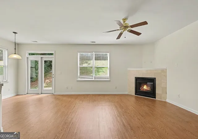 Photo 4 of Single family home for sale at 6486 E Stonelake Pl Sw, Atlanta, GA 30331 | MLS# 10827752 | Listing updated on 2026-09-10