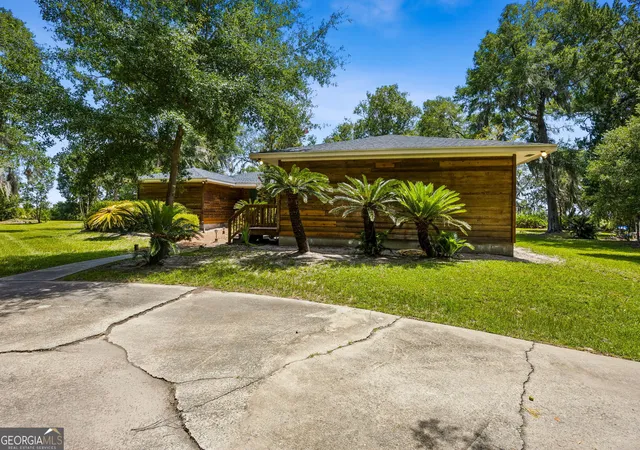 Photo 4 of Single family home for sale at 1924 Cedar Ct, Waverly, GA 31565 | MLS# 10824262 | Listing updated on 2026-08-26