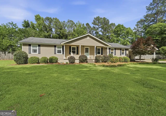 Homes for sale in Milledgeville, GA | 146 Mccullar Weaver Rd Sw, Milledgeville, GA 31061 | MLS# 10772054
