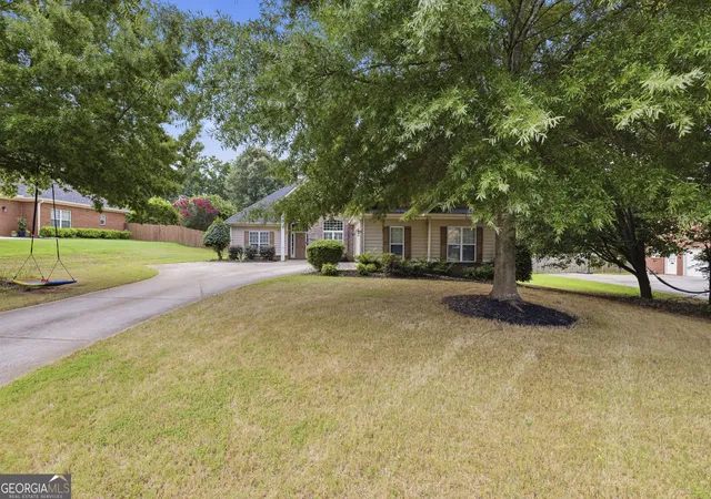 3rd image of 50 Rose Creek Dr, Covington, GA 30014 | MLS# 10799486