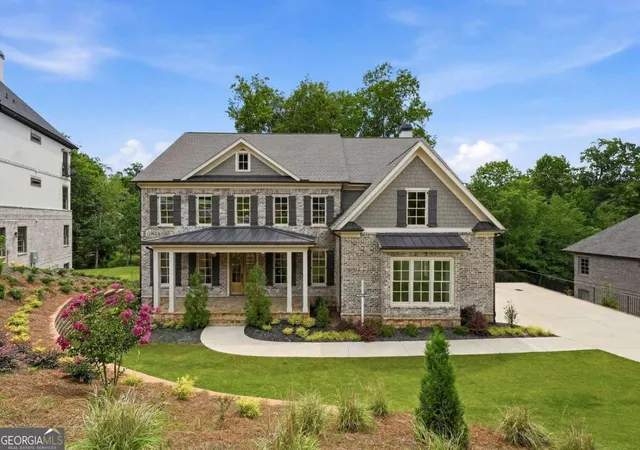 Photo 3 of Sale Pending at 4847 Basingstoke Dr W, Suwanee, GA 30024 | MLS# 10792668 | Listing updated on 2026-09-14