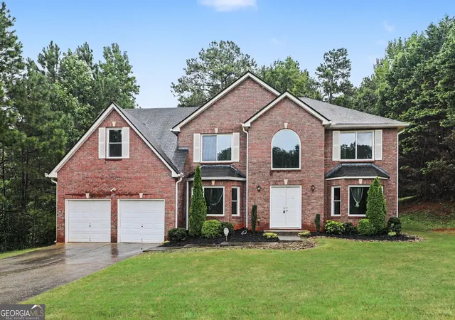 1st image of 1930 Winding Crossing Trl, Fairburn, GA 30213 | MLS# 10826079