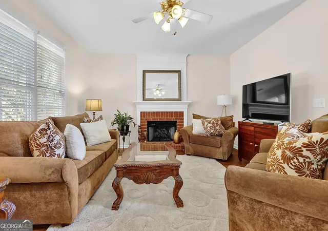 2nd image of 6081 Mountain Ridge Cir, Sugar Hill, GA 30518 | MLS# 10809774