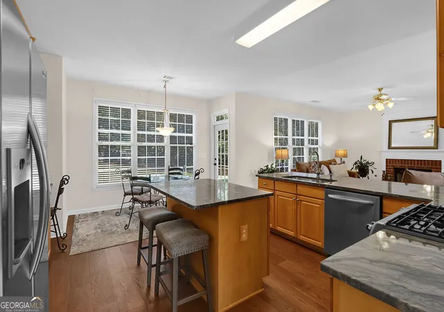 4th image of 6081 Mountain Ridge Cir, Sugar Hill, GA 30518 | MLS# 10809774