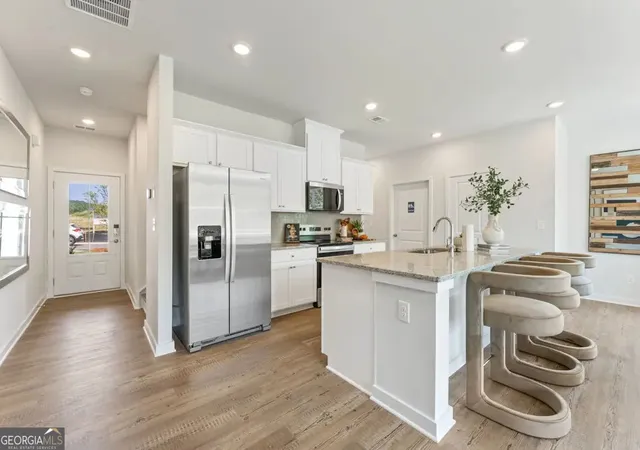 5th image of 2951 Crystal Springs Pt #154, Gainesville, GA 30507 | MLS# 10801189