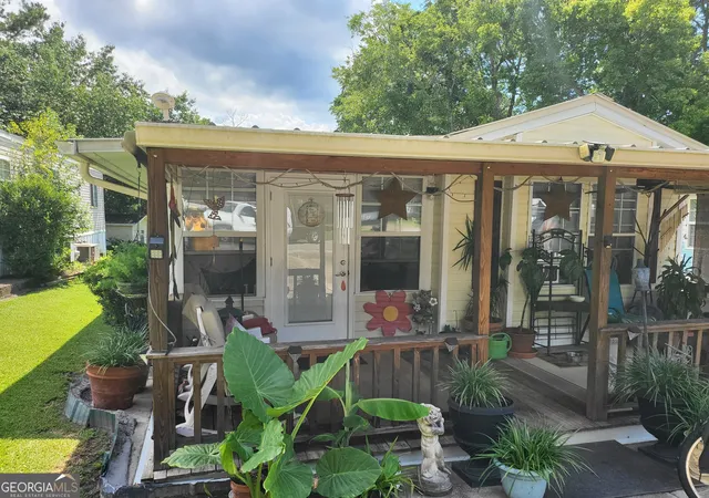 3rd image of 197 Whispering Pines Blvd, Georgetown, GA 39854 | MLS# 10793386