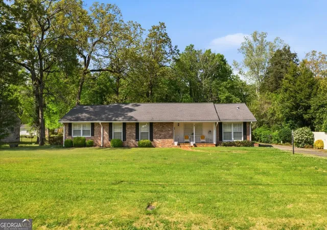 Homes for sale in Cedartown, GA | 218 Jule Peek Ave, Cedartown, GA 30125 | MLS# 10799992