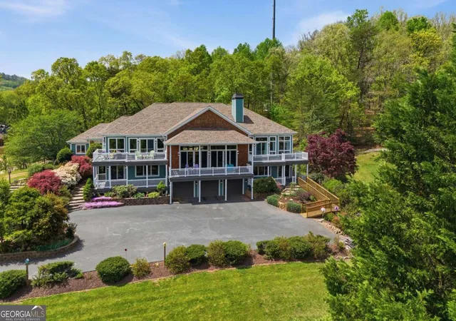 Photo 3 of Single family home for sale at 1526 Cedar View Ln, Hiawassee, GA 30546 | MLS# 10737735 | Listing updated on 2026-05-26