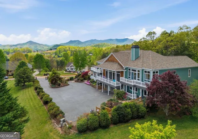 Photo 4 of Single family home for sale at 1526 Cedar View Ln, Hiawassee, GA 30546 | MLS# 10737735 | Listing updated on 2026-05-26