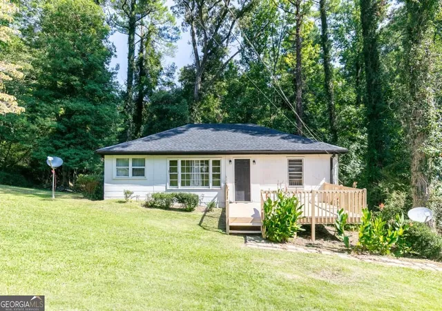 Single family home for sale at 116 Glenn St, Dallas, GA 30132 | MLS# 10847198