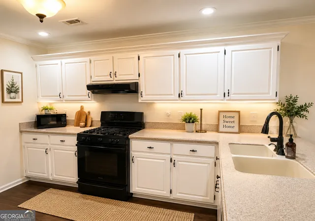 Photo 2 of Single family home for sale at 158 Wexford Dr, Newnan, GA 30265 | MLS# 10778315 | Listing updated on 2026-09-04