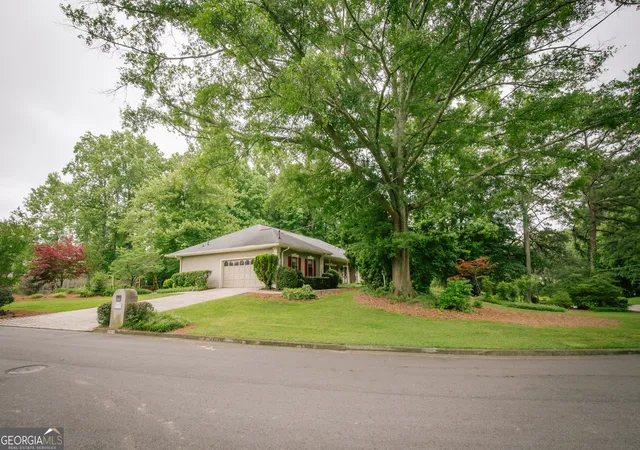 1st image of 6960 Northgreen Dr, Sandy Springs, GA 30328 | MLS# 10777966