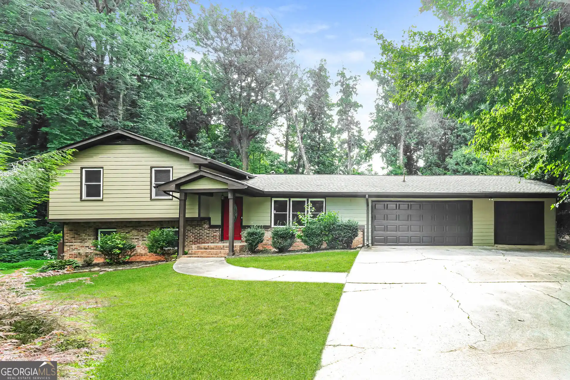 Photo 1 of Single family home for sale at 3404 Sherrod Dr, Marietta, GA 30060 | MLS# 10874626 | Listing updated on 2026-10-30