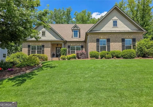 Photo 2 of Single family home for sale at 6985 Concord Mountain Trl, Cumming, GA 30028 | MLS# 10785974 | Listing updated on 2026-10-15