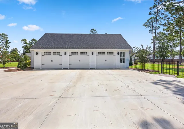 Photo 4 of Single family home for sale at 3968 Buckhorn Ridge, Valdosta, GA 31601 | MLS# 10821250 | Listing updated on 2026-08-21