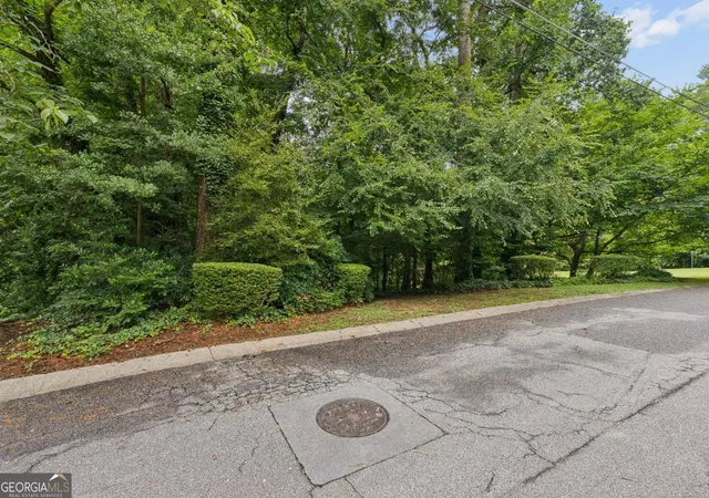 Photo 15 of Land for sale at 2032 Castleway Dr Ne, Atlanta, GA 30345 | MLS# 10809525 | Listing updated on 2026-09-15