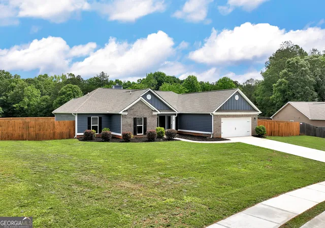 Homes for sale in Statham, GA | 16 Evergreen Ridge Ct, Statham, GA 30666 | MLS# 10773838