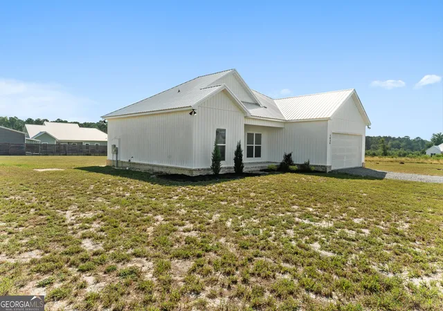 3rd image of 1434 Paris Ave, Swainsboro, GA 30401 | MLS# 10836114
