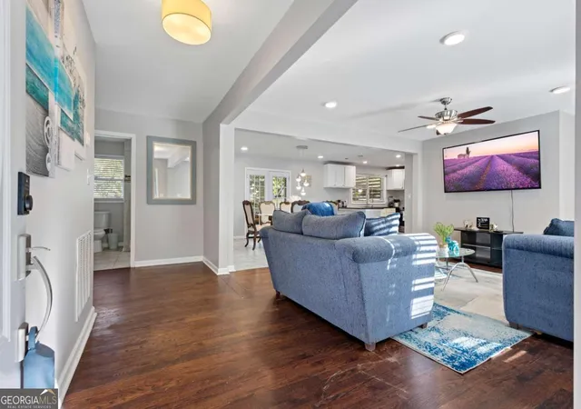Photo 4 of Single family home for sale at 154 Dollar Mill Rd Sw, Atlanta, GA 30331 | MLS# 10625036 | Listing updated on 2026-07-27