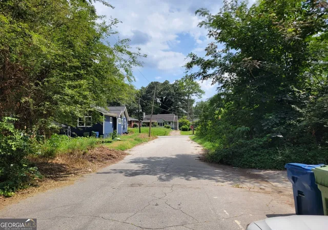 5th image of 2001 Arlington Cir Nw, Atlanta, GA 30318 | MLS# 10360764