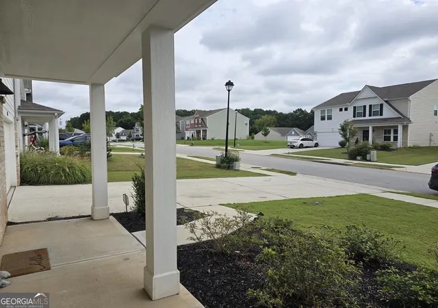 Photo 3 of Single family home for sale at 166 Traminer Wy, Braselton, GA 30517 | MLS# 10823318 | Listing updated on 2026-10-08
