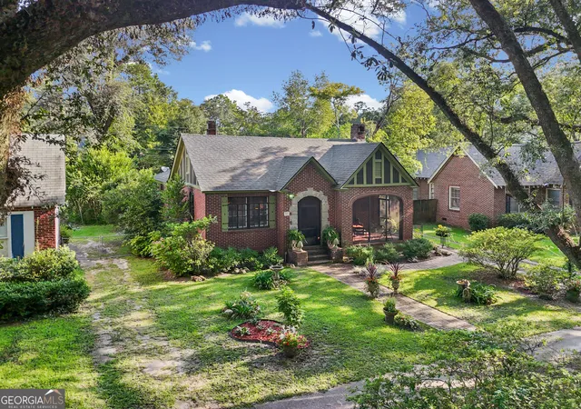 Photo 2 of Sale Pending at 903 W 2nd Ave, Albany, GA 31701 | MLS# 10829877 | Listing updated on 2026-08-31