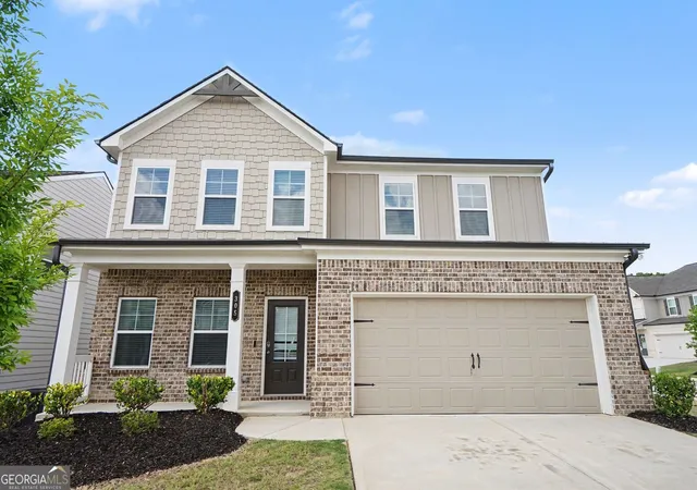 Photo 3 of Single family home for sale at 305 Sterling Crk Way, Loganville, GA 30052 | MLS# 10773980 | Listing updated on 2026-09-28