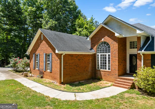 Photo 3 of Single family home for sale at 45 The Trl Se, Lindale, GA 30147 | MLS# 10767612 | Listing updated on 2026-09-08