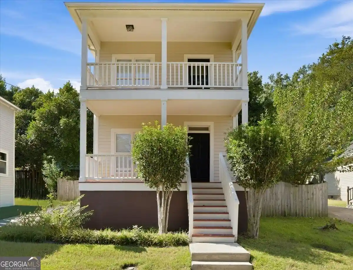 Photo 1 of Townhouse for sale at 1452 Tattnall Pl, Macon, GA 31201 | MLS# 10868381 | Listing updated on 2026-10-21