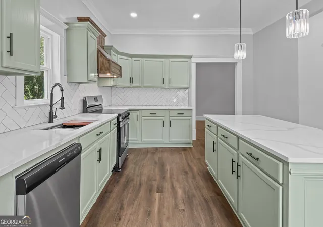 Photo 4 of Single family home for sale at 674 Dunlevie Rd, Allenhurst, GA 31301 | MLS# 10740791 | Listing updated on 2026-08-28