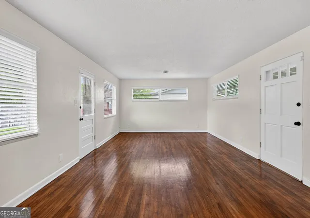 2nd image of 2637 Canary Dr, Brunswick, GA 31520 | MLS# 10800526