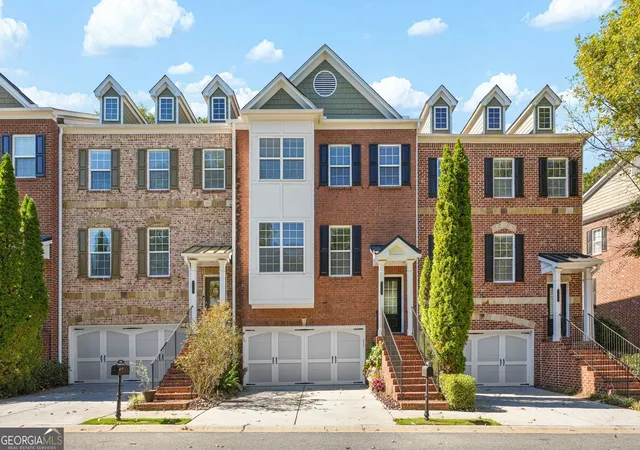 Townhouse for sale at 3302 Cameron Trl, Peachtree Corners, GA 30092 | MLS# 10873315