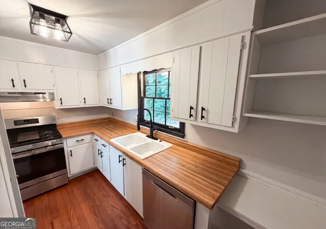 Photo 2 of Sale Pending at 1271 Seven Springs Cir, Marietta, GA 30068 | MLS# 10777960 | Listing updated on 2026-09-16