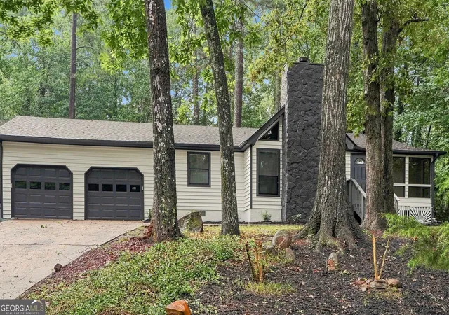 Photo 1 of Sale Pending at 4380 Cary Dr Sw, Snellville, GA 30039 | MLS# 10813809 | Listing updated on 2026-09-18