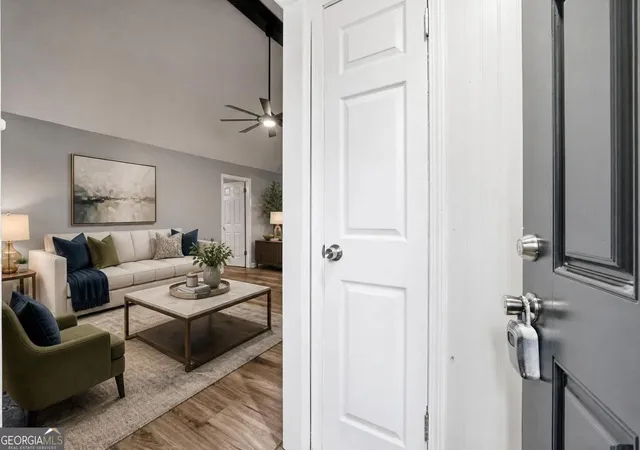 Photo 4 of Sale Pending at 4380 Cary Dr Sw, Snellville, GA 30039 | MLS# 10813809 | Listing updated on 2026-09-18