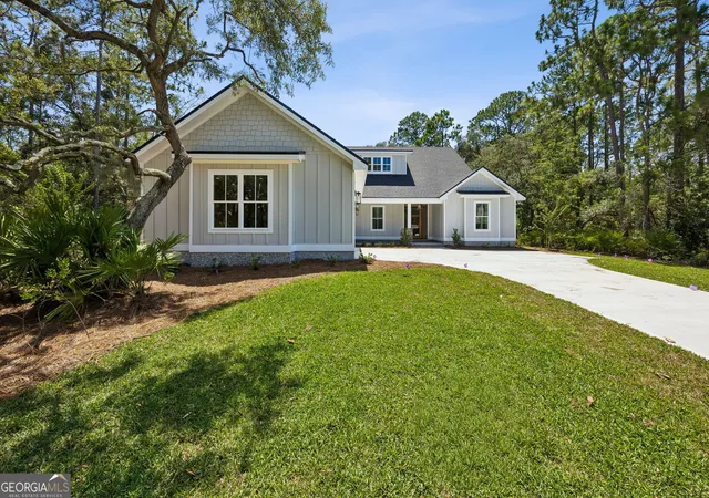 Homes for sale in Waverly, GA | 116 Gannett Trl, Waverly, GA 31565 | MLS# 10678742