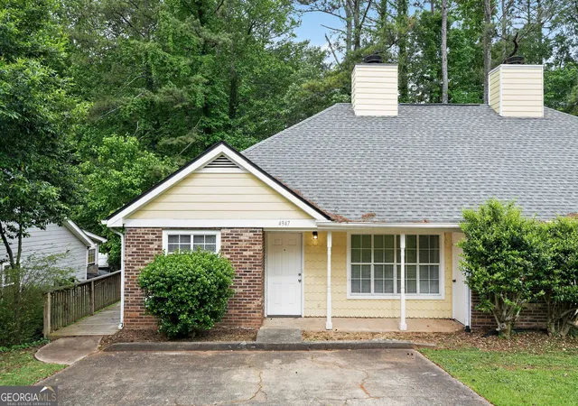 Photo 2 of Single family home for sale at 4947 Farmstead Ct Ne, Woodstock, GA 30188 | MLS# 10758426 | Listing updated on 2026-09-09