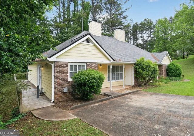 Photo 3 of Single family home for sale at 4947 Farmstead Ct Ne, Woodstock, GA 30188 | MLS# 10758426 | Listing updated on 2026-09-09