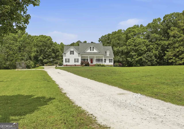 Photo 2 of Single family home for sale at 137 Stolen Hours Ln, Fayetteville, GA 30215 | MLS# 10778112 | Listing updated on 2026-09-02