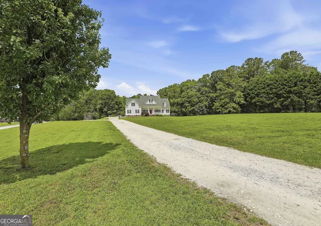 Photo 3 of Single family home for sale at 137 Stolen Hours Ln, Fayetteville, GA 30215 | MLS# 10778112 | Listing updated on 2026-09-02