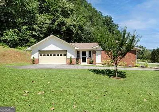 Photo 1 of Single family home for sale at 1654 Myers Chapel Rd, Hayesville, NC 28904 | MLS# 10811117 | Listing updated on 2026-08-27