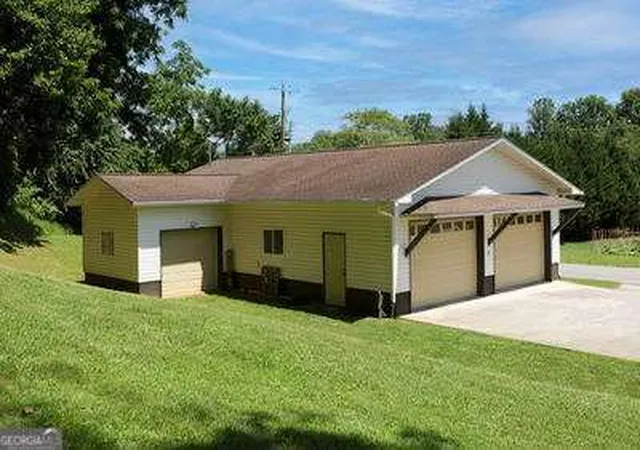 Photo 2 of Single family home for sale at 1654 Myers Chapel Rd, Hayesville, NC 28904 | MLS# 10811117 | Listing updated on 2026-08-27