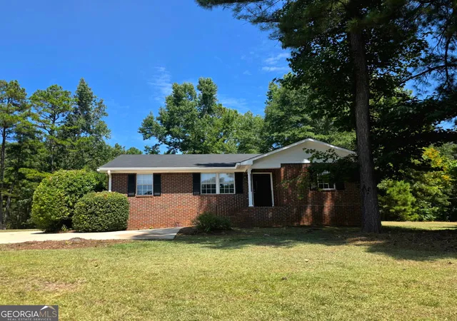 Photo 21 of Single family home for sale at 355 Big Oak Circle, Athens, GA 30605 | MLS# 10833157 | Listing updated on 2026-09-11