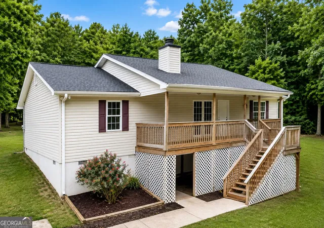 Single family home for sale at 70 Katie Ln, Carlton, GA 30627 | MLS# 10805081