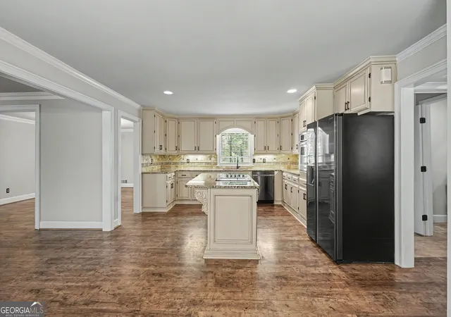 4th image of 3597 Smithtown Rd, Suwanee, GA 30024 | MLS# 10800409