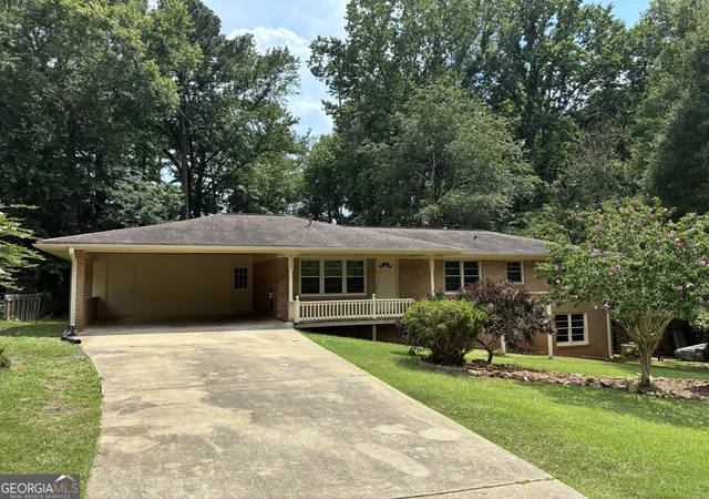 Photo 1 of Single family home for sale at 6135 Queens Rd, Douglasville, GA 30135 | MLS# 10799153 | Listing updated on 2026-07-19