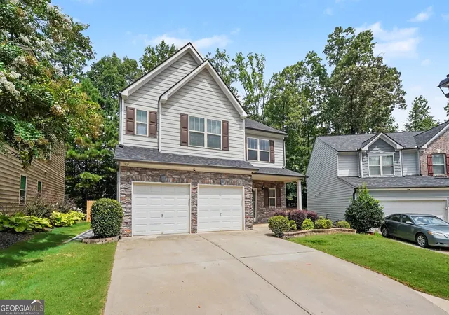 Photo 3 of Single family home for sale at 3923 Kingfisher Dr, Atlanta, GA 30349 | MLS# 10811288 | Listing updated on 2026-10-08