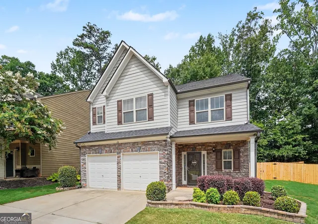 Photo 3 of Single family home for sale at 3923 Kingfisher Dr, Atlanta, GA 30349 | MLS# 10811288 | Listing updated on 2026-10-08