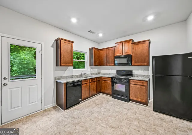 Photo 2 of Single family home for sale at 203 Scotland Dr, Dallas, GA 30132 | MLS# 10826487 | Listing updated on 2026-09-13