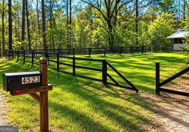 2nd image of 4523 Riverside Dr Sw, Lilburn, GA 30047 | MLS# 10772413